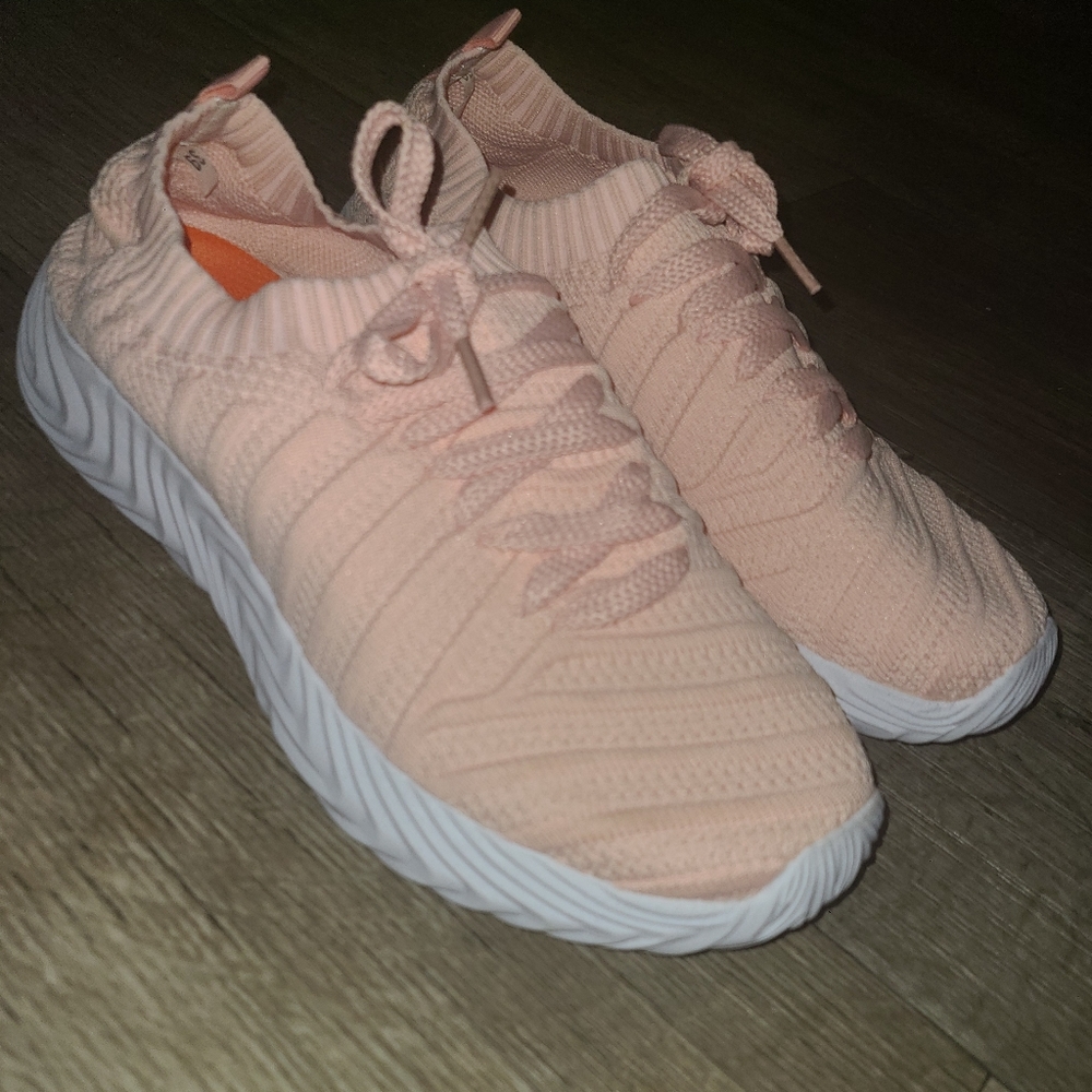 NEW sock-like pink running shoes size 8.5(39) - Picture 5 of 8